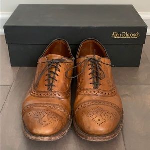 Allen Edmonds Strand Cap-toe Oxford in Walnut
